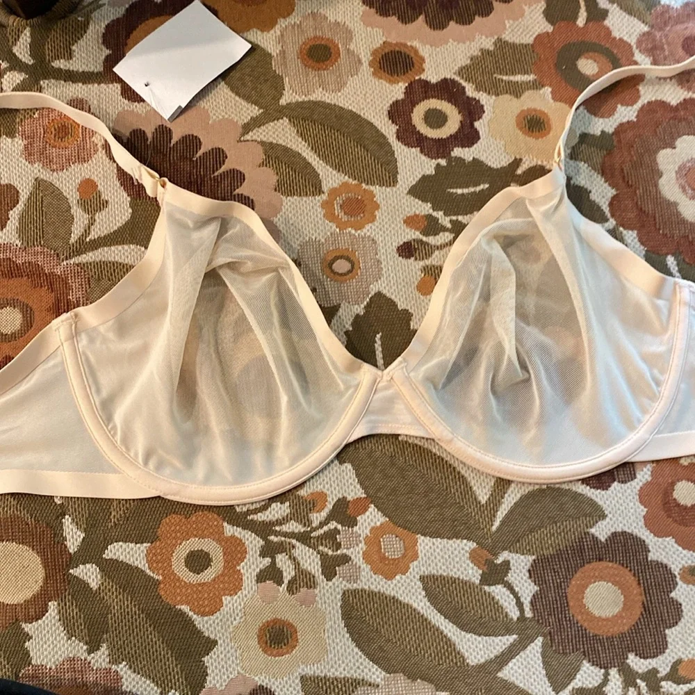 Brand New CUUP The Plunge Mesh Bra Sand Beige Nude Blush Pearl Sheer Wired Net